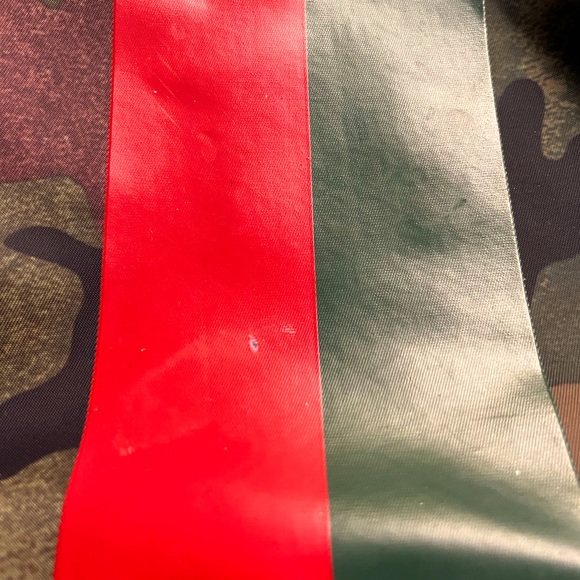 Ahdorned nylon camo messenger bag with adjustable strap - Picture 10 of 10